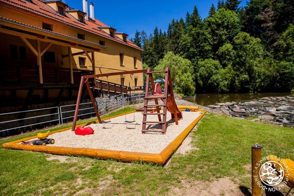 Penzion Dobre Casy Jindřichův Hradec Exterior foto